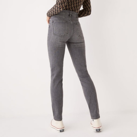 Frank & Oak Kim Comfort Slim High-Waisted Jeans - Picture 2 of 13